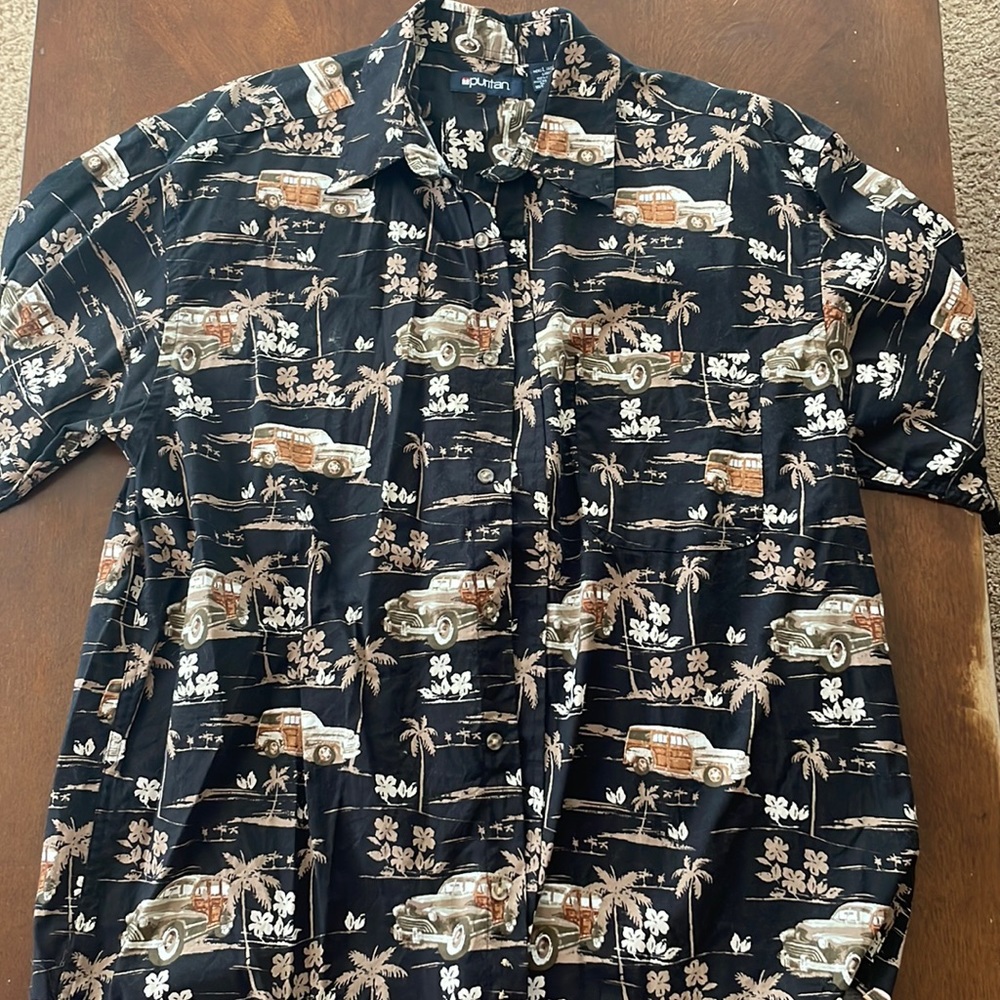 Men’s size-large Hawaiian t-shirt button up  brand-Puritan